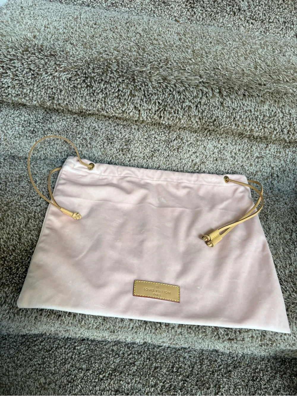 Louis Vuitton Soft Pink Velvet Drawstring with Tan Leather Trim Storage/Dust Bag